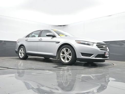 Used 2016 Ford Taurus SEL w/ Equipment Group 201A FWD image 20
