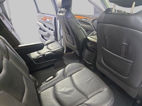 Used 2018 Cadillac Escalade ESV Premium Luxury AWD/4WD image 12