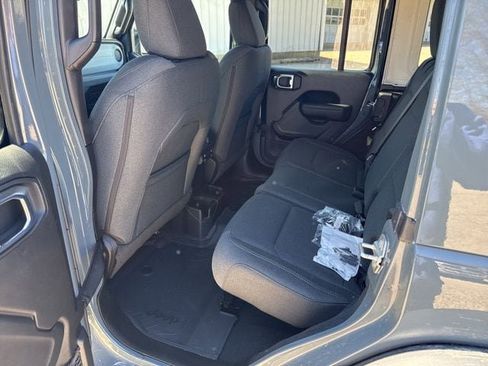 Used 2026 Jeep Wrangler Unlimited Sport AWD/4WD image 20