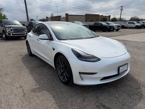 Used 2022 Tesla Model 3 Long Range image 9