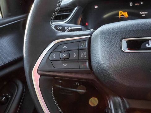 New 2025 Jeep Grand Cherokee L Altitude image 26