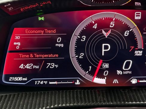 Used 2023 Chevrolet Corvette Stingray Premium Conv w/ Z51 Performance Package RWD image 23