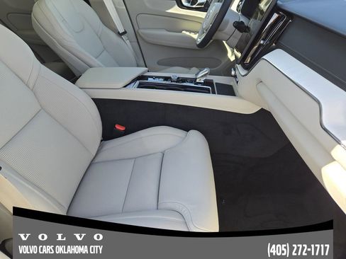 New 2026 Volvo XC60 B5 Ultra w/ Protection Package Premier AWD/4WD image 13