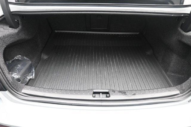 Used 2024 Volvo S60 B5 Plus w/ Protection Package Premier FWD image 23