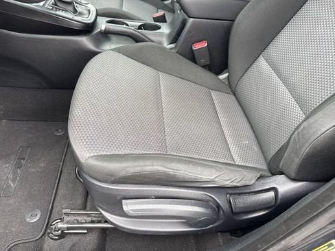Used 2023 Kia Soul LX w/ Option Group 015 FWD image 12
