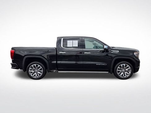 Used 2025 GMC Sierra 1500 Denali w/ Denali Reserve Package AWD/4WD image 2