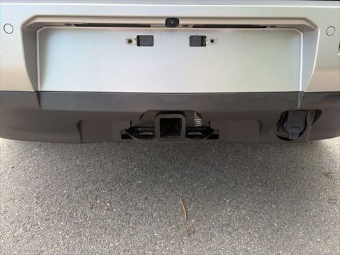 Used 2024 Nissan Pathfinder Platinum w/ Cargo Package AWD/4WD image 10