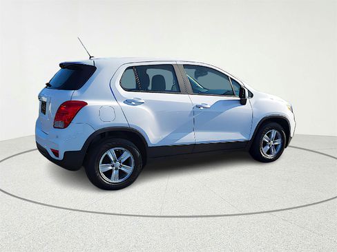 Used 2020 Chevrolet Trax LS image 7