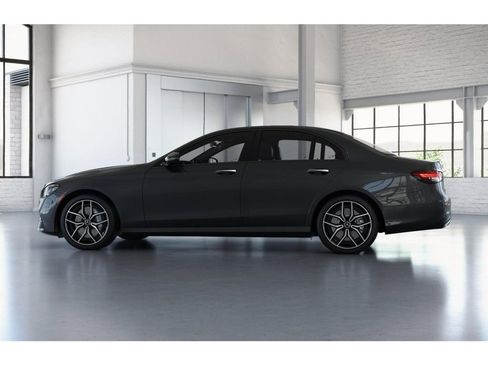 Certified 2021 Mercedes-Benz E 450 4MATIC Sedan image 34