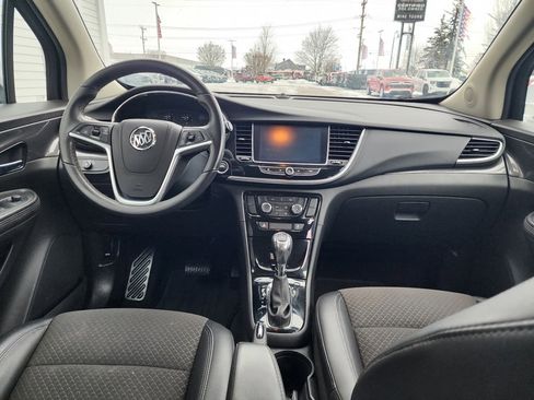 Used 2021 Buick Encore Preferred image 15