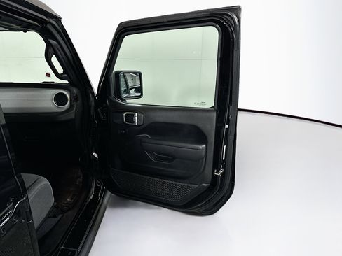 Used 2025 Jeep Wrangler Unlimited Sport S 4xe AWD/4WD image 31