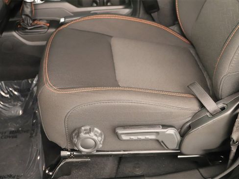 Used 2023 Jeep Gladiator Mojave w/ Cold Weather Group image 24