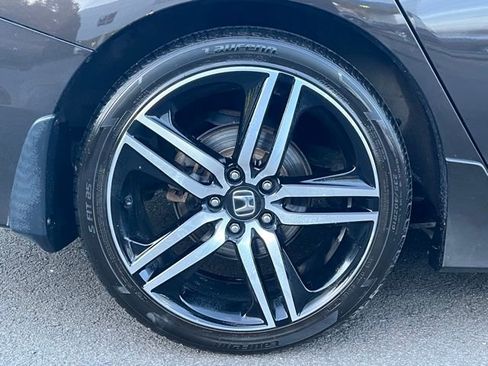 Used 2017 Honda Accord Sport Special Edition image 9