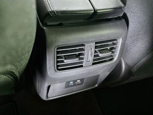Used 2023 Nissan Rogue SV AWD/4WD image 26