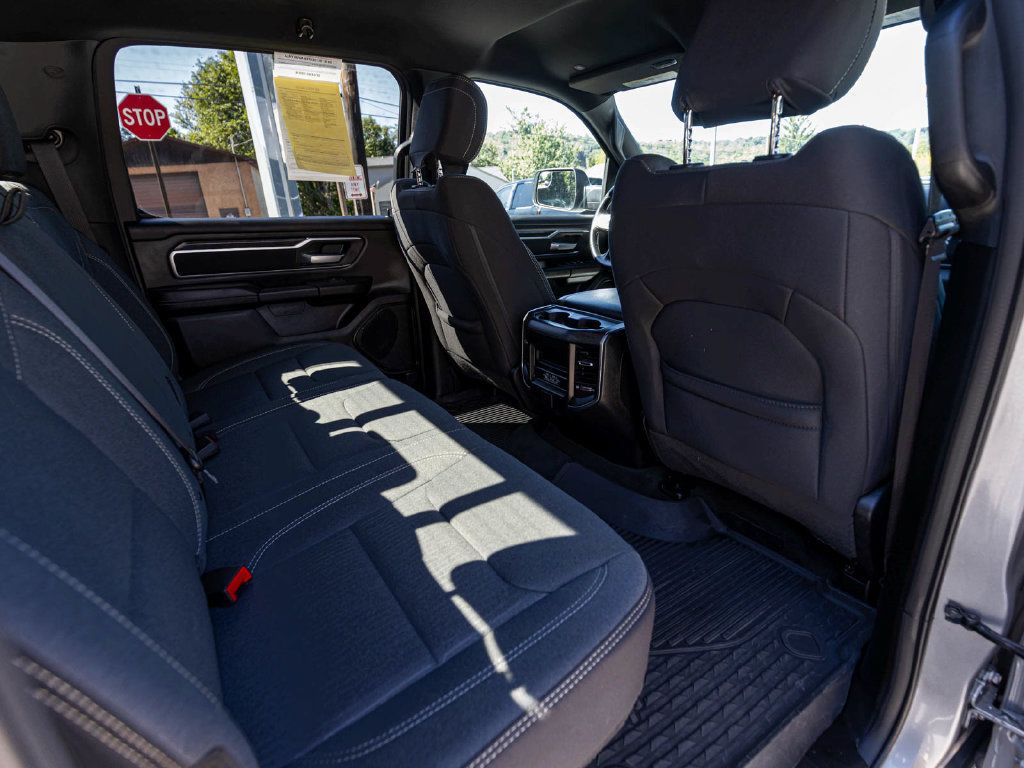 Used 2024 RAM 1500 Big Horn AWD/4WD image 29