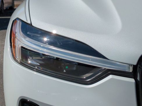 New 2026 Volvo XC60 B5 Core image 10