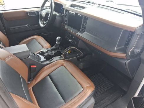 Used 2024 Ford Bronco Outer Banks AWD/4WD image 24