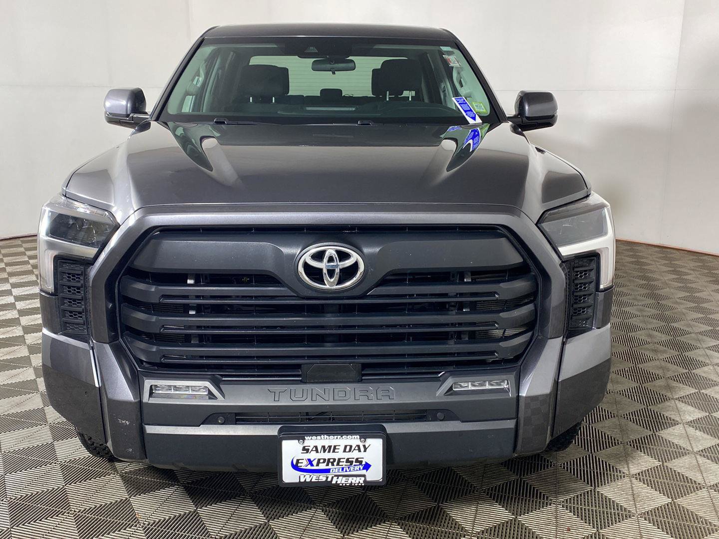 Used 2024 Toyota Tundra SR5 w/ SR5 Convenience Package AWD/4WD image 8