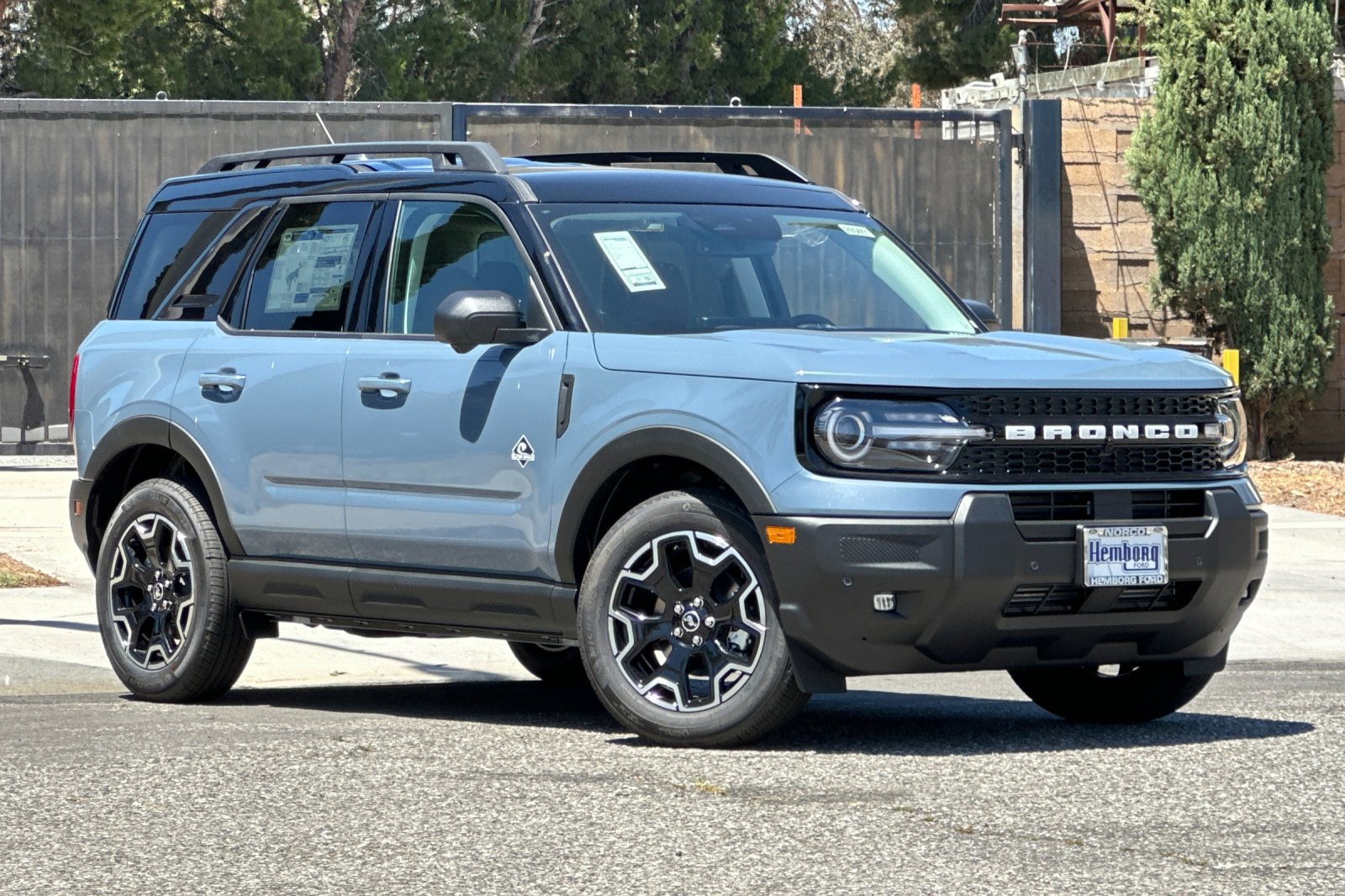 New 2026 Ford Bronco Sport Outer Banks w/ Outer Banks Tech Package+ AWD/4WD image 2