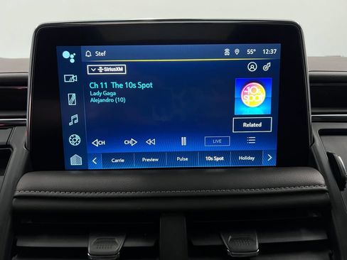 Used 2022 Chevrolet Suburban LT w/ LT Signature Plus Package AWD/4WD image 22