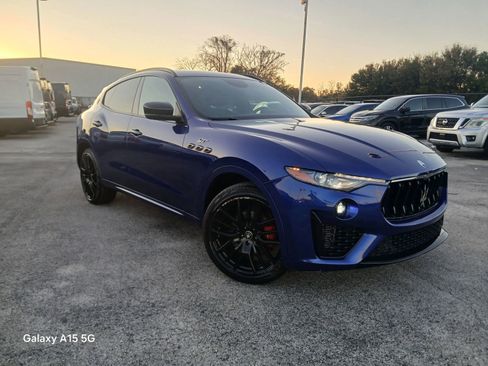 Used 2022 Maserati Levante GT AWD/4WD image 1