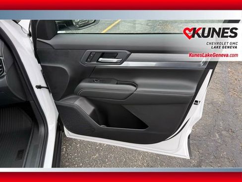 New 2026 GMC Terrain Elevation w/ Elevation Premium Package AWD/4WD image 22