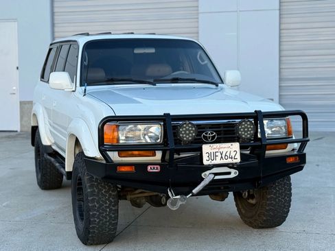 Used 1997 Toyota Land Cruiser image 3