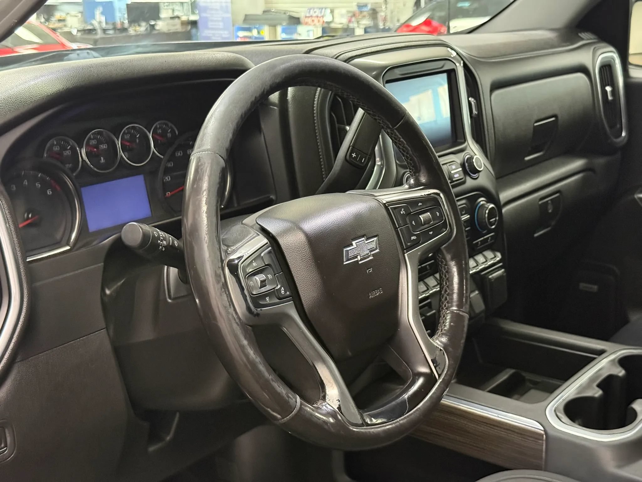 Used 2019 Chevrolet Silverado 1500 LT Trail Boss AWD/4WD image 15