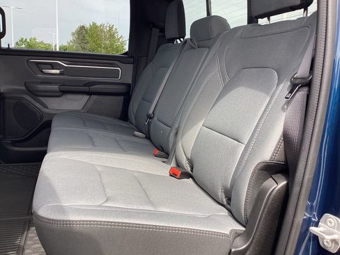 Used 2023 RAM 1500 Big Horn AWD/4WD image 15