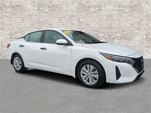 Used 2024 Nissan Sentra S image 1