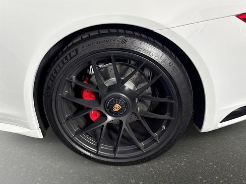 Used 2018 Porsche 911 Targa 4 GTS image 26