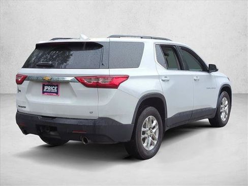 Used 2020 Chevrolet Traverse LT FWD image 5