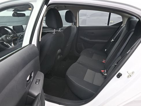 Used 2024 Nissan Sentra SV FWD image 19