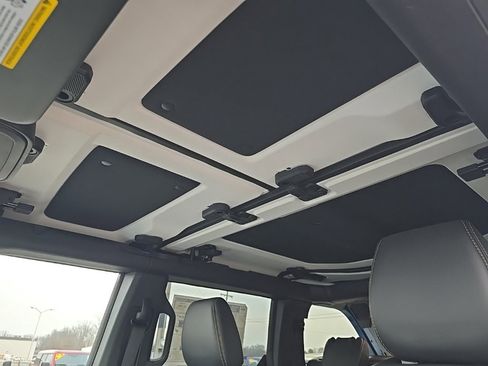 New 2025 Ford Bronco Badlands w/ Sasquatch Package image 19