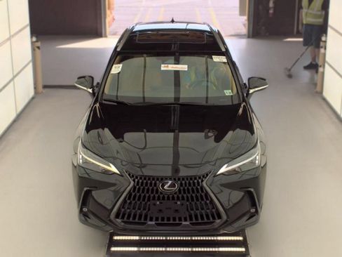 Used 2024 Lexus NX 350 AWD image 2