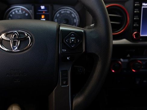 Used 2023 Toyota Tacoma TRD Off-Road image 27