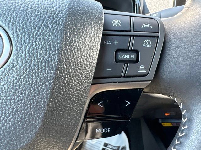 Used 2026 Toyota Camry SE w/ Convenience Package FWD image 14