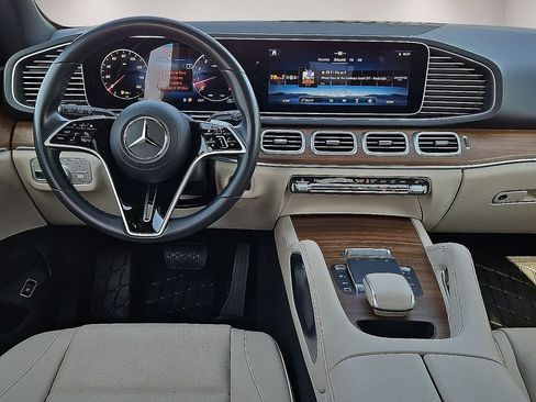 Certified 2025 Mercedes-Benz GLE 350 4MATIC image 17