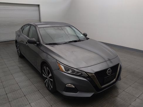 Used 2022 Nissan Altima 2.5 SR FWD image 13