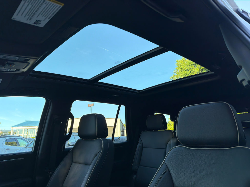 Used 2025 Chevrolet Tahoe Premier w/ Sun And Tow Package RWD image 32