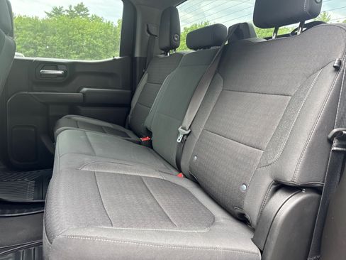 Used 2021 Chevrolet Silverado 1500 LT AWD/4WD image 9