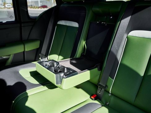 Used 2023 Rolls-Royce Cullinan Black Badge w/ Driver's Package image 54