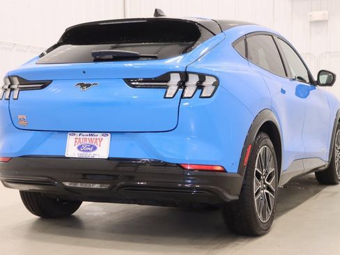 Certified 2024 Ford Mustang Mach-E Premium image 9