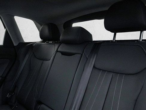 New 2026 Audi Q3 quattro 2.0T AWD/4WD image 22
