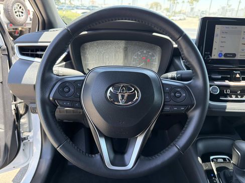 Used 2025 Toyota Corolla SE FWD image 8
