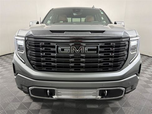 Used 2023 GMC Sierra 1500 Denali Ultimate AWD/4WD image 2
