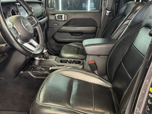 Used 2021 Jeep Wrangler Unlimited Sahara w/ Cold Weather Group AWD/4WD image 25