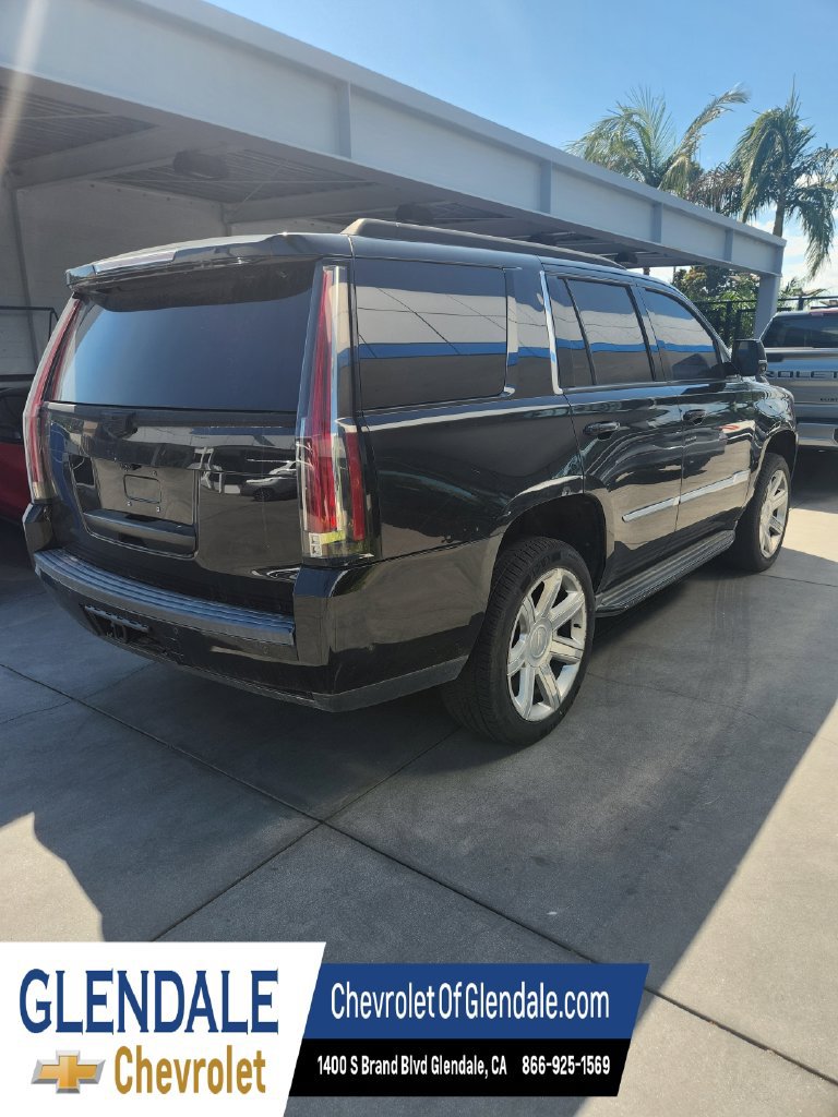 Certified 2017 Cadillac Escalade Luxury AWD/4WD image 7