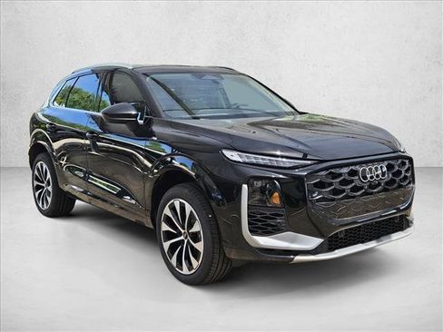 New 2026 Audi Q3 quattro 2.0T AWD/4WD image 3