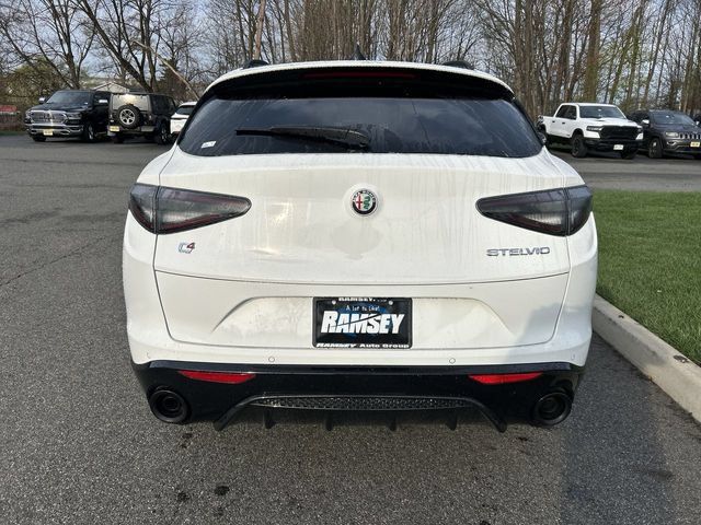 New 2026 Alfa Romeo Stelvio Sprint AWD/4WD image 7